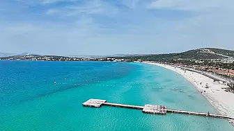 Ilıca Plajı'nda Bayramın İlk Günü Kalabalık Yaşandı