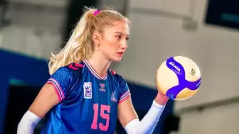 Voleybolun Yükselen Yıldızı Arelya Karasoy Kocaş Kimdir? İşte Kariyeri ve Başarıları!