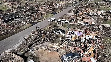 ABD'de Meydana Gelen Tornado ve Şiddetli Fırtına Felaketi!