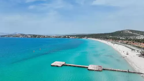 Ilıca Plajı'nda Bayramın İlk Günü Kalabalık Yaşandı