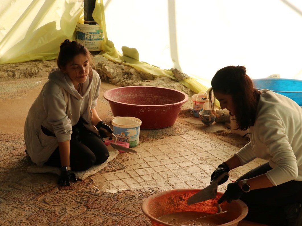 Pompeiopolis Antik Kenti'nde mozaikler yerine yerleştirildi